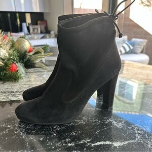 stuart weitzman ankle boots suede 9.5